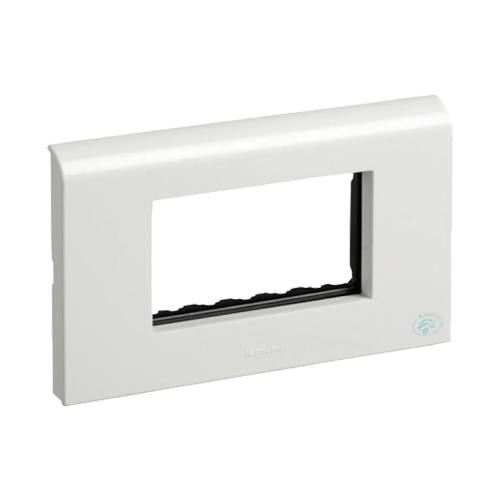 Legrand Britzy 4M White Plate With Frame, 6734 94